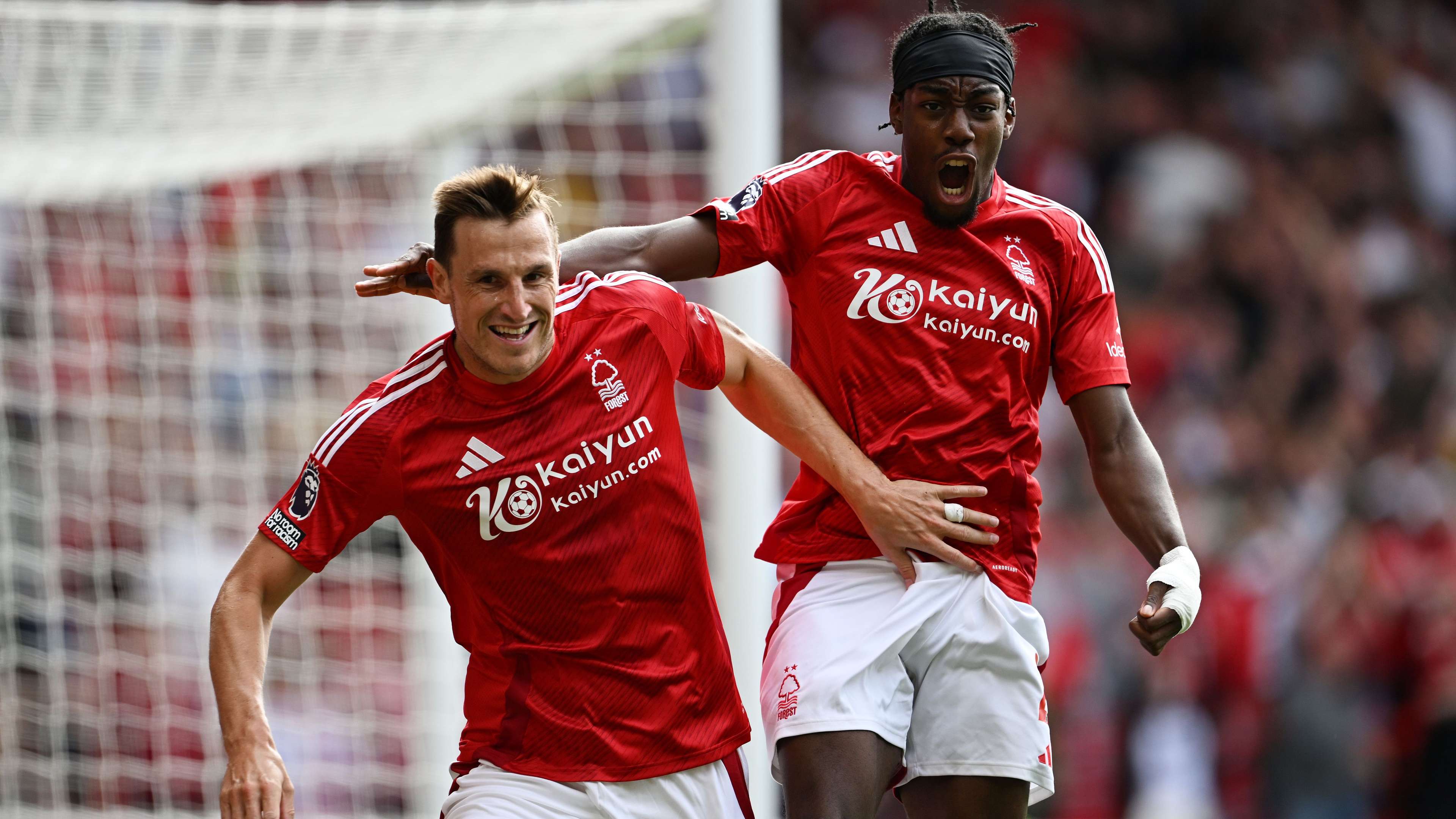 凭借斯坦丘 凭借斯坦丘